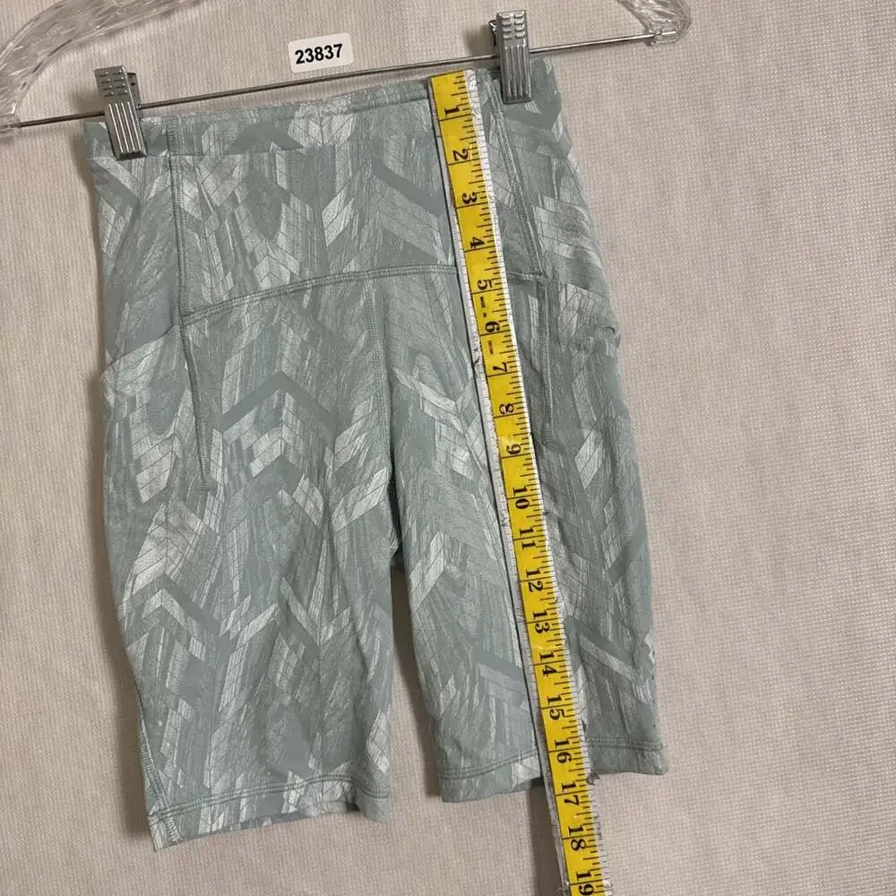 Lululemon Women’s Size 2 Swift Speed High Rise Activewear Bike Shorts